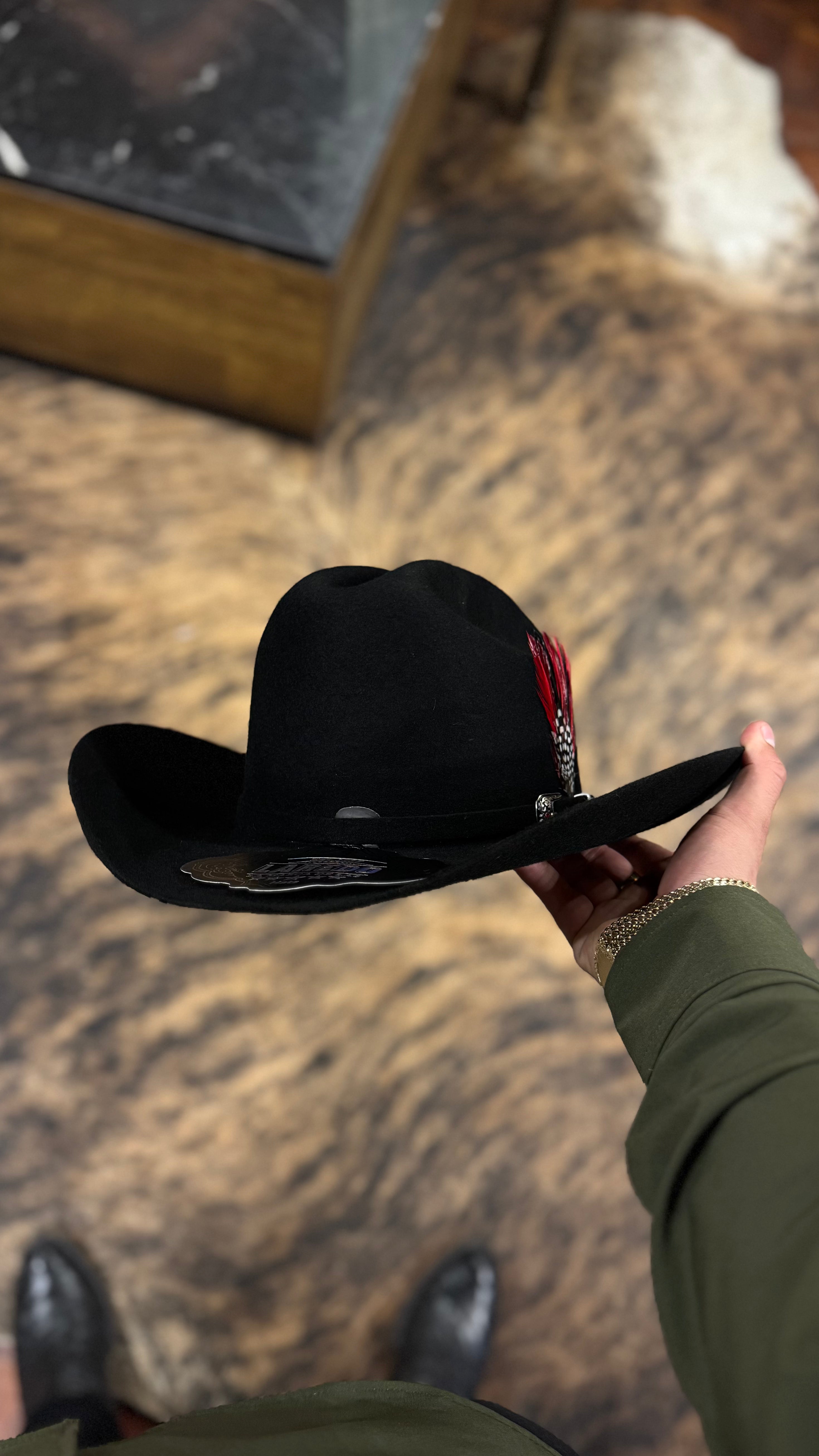 Rancher 100x Negra Pluma Roja